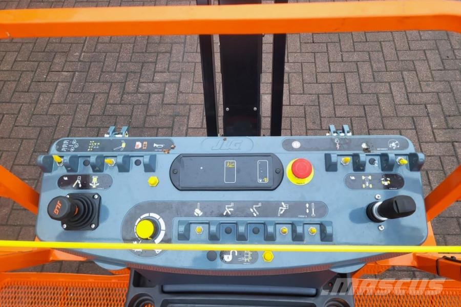 JLG 660SJ Quad Tracks Also Available For Rent, New, Di Teleskopiniai keltuvai