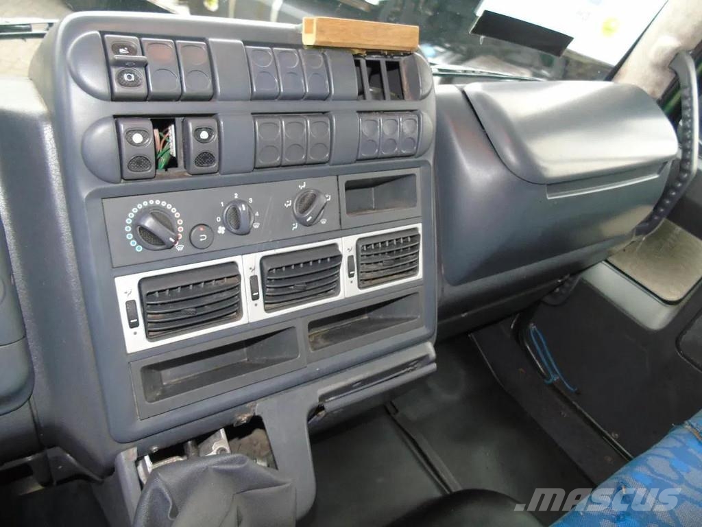 Iveco Eurocargo 75 E 180  GLASWAGEN شاحنات ذات هيكل صندوقي