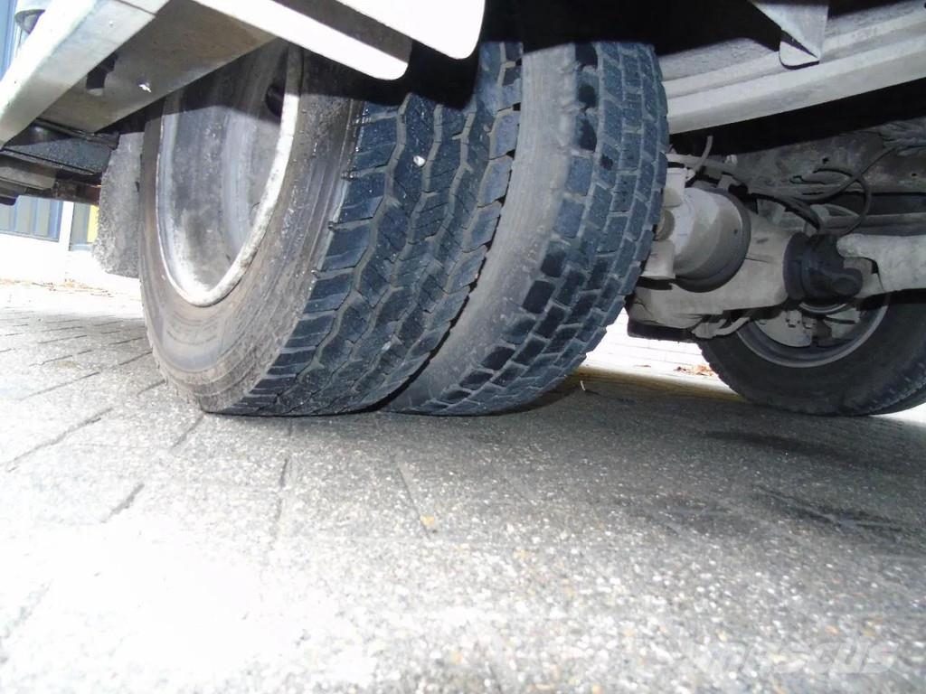 Iveco Eurocargo 75 E 180  GLASWAGEN شاحنات ذات هيكل صندوقي