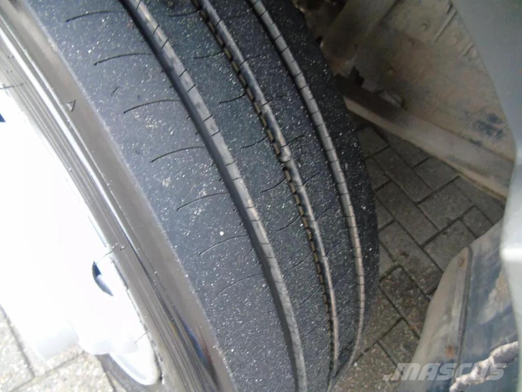 Iveco Eurocargo 75 E 180  GLASWAGEN شاحنات ذات هيكل صندوقي