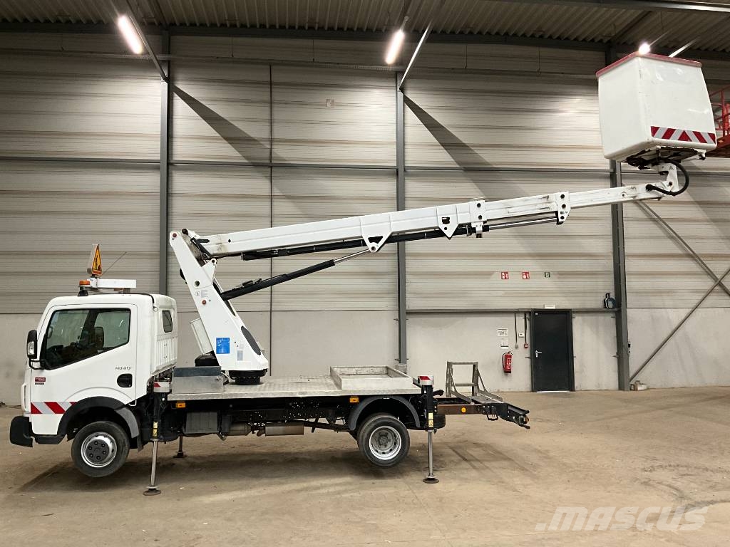 Renault Maxity 120 DXI + CTE B17 المنصات الهوائية المثبتة على شاحنة