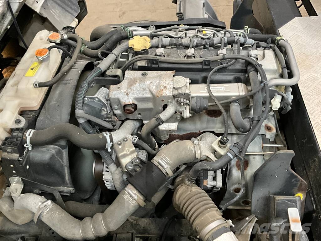 Renault Maxity 120 DXI + CTE B17 المنصات الهوائية المثبتة على شاحنة