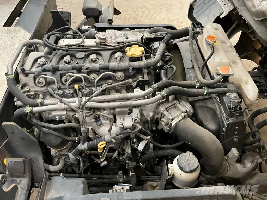 Renault Maxity 120 DXI + CTE B17 المنصات الهوائية المثبتة على شاحنة