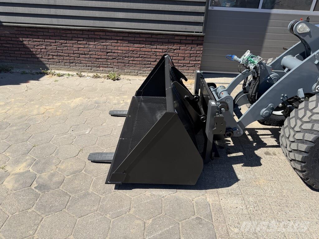 GiANT G5000 shovel NIEUW giekvering €1130 LEASE Pyöräkuormaajat