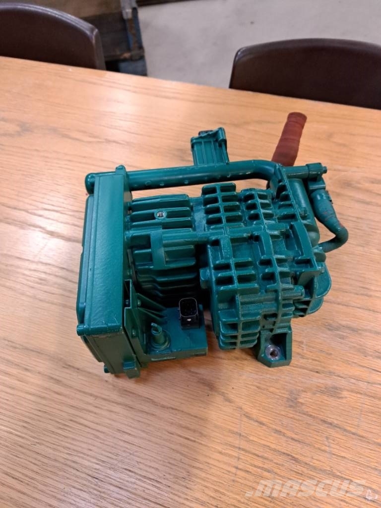 Deutz Luftpump / Air pump 04605163 Engines