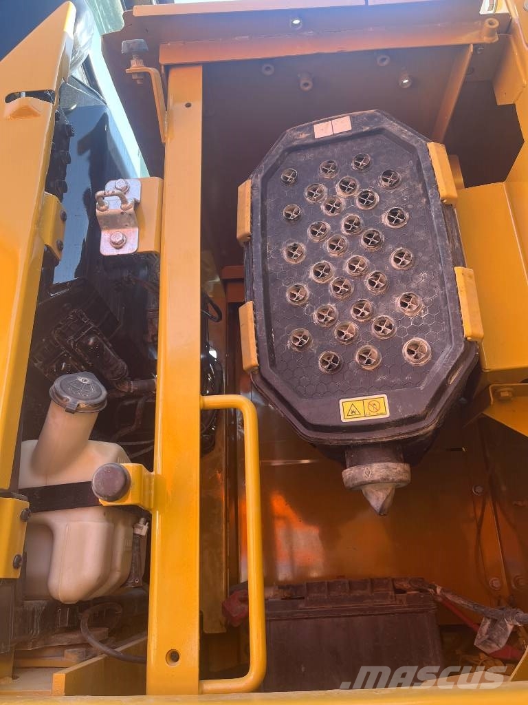 CAT 345 Koparki gąsienicowe