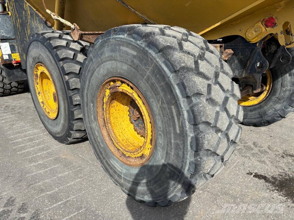 Komatsu HM 300-3 TAILGATE Artikulētie pašizgāzēji
