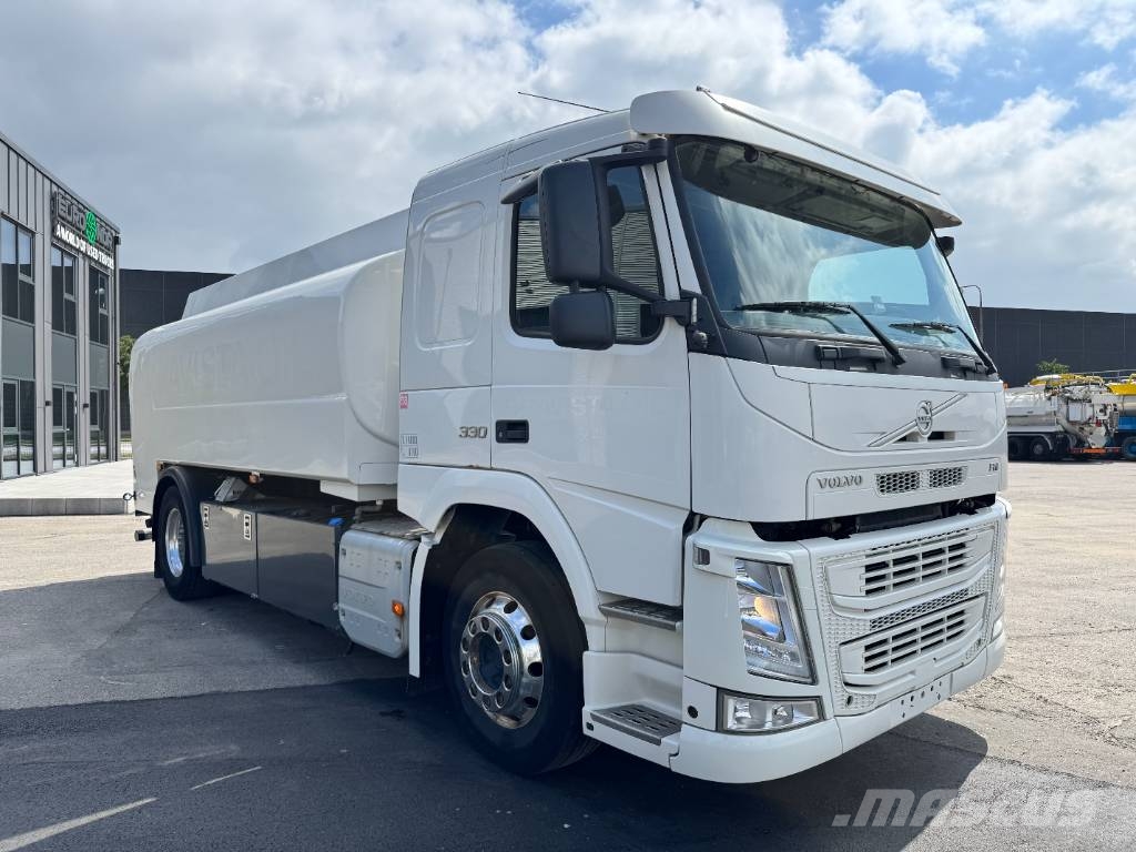 Lastbil FM330 4x2 HMK Bilcon 12.600 L ADR Tankbil Tankbiler