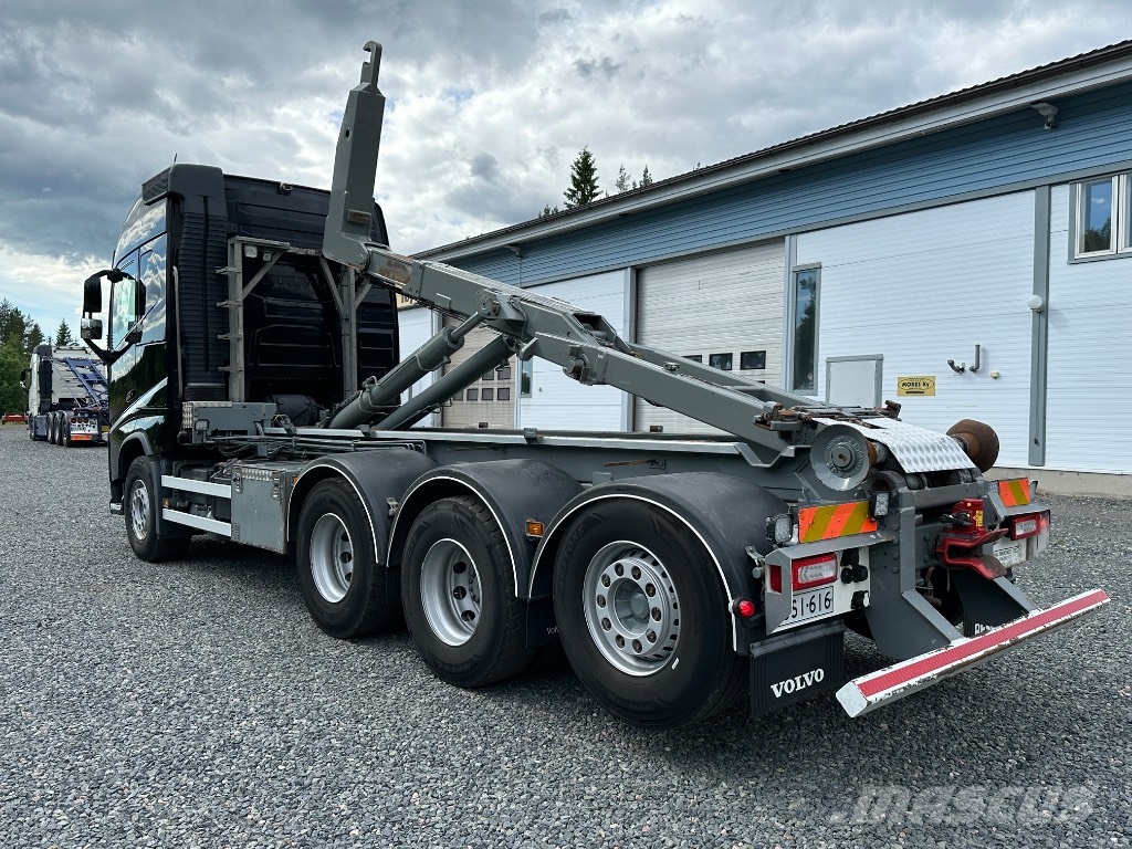Volvo FH16 750 8x4*4 tridem, AJK koukkulaite شاحنات الرافعات الخطافية