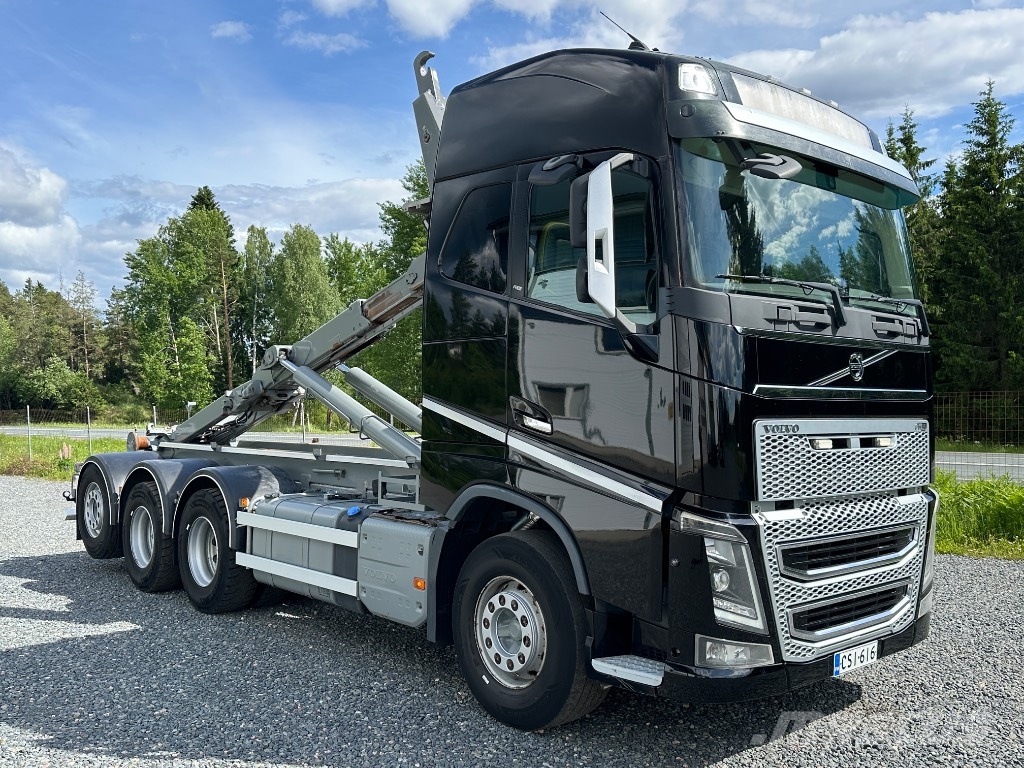 Volvo FH16 750 8x4*4 tridem, AJK koukkulaite شاحنات الرافعات الخطافية