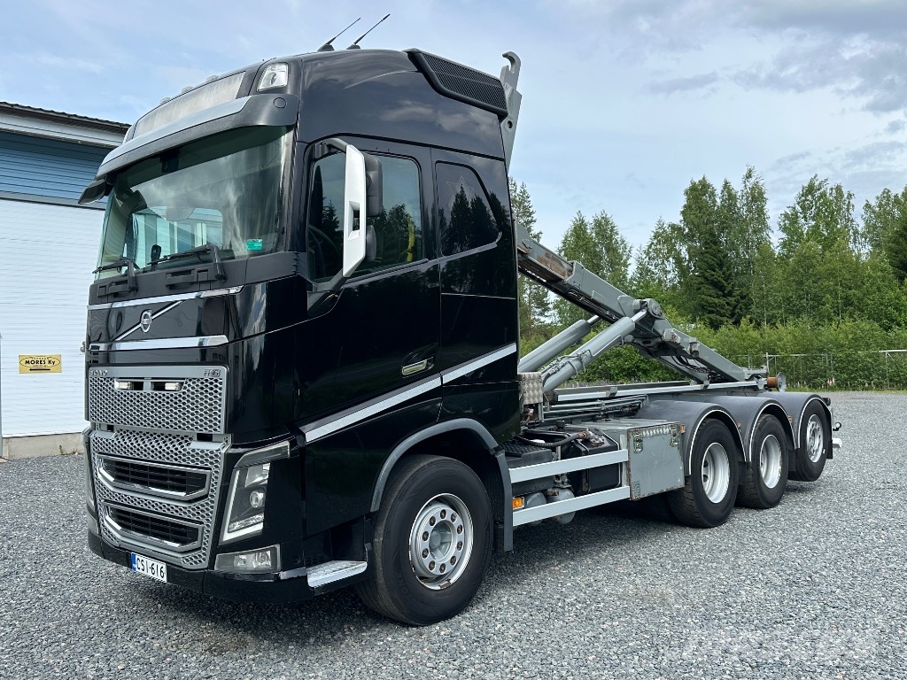Volvo FH16 750 8x4*4 tridem, AJK koukkulaite شاحنات الرافعات الخطافية