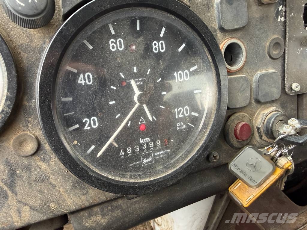 Mercede U1750 4x4 Boreudstyr 其他貨車