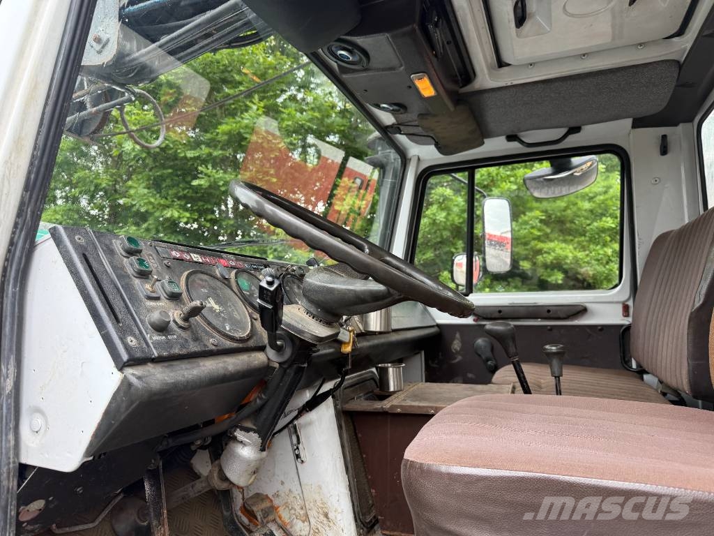 Mercede U1750 4x4 Boreudstyr 其他貨車