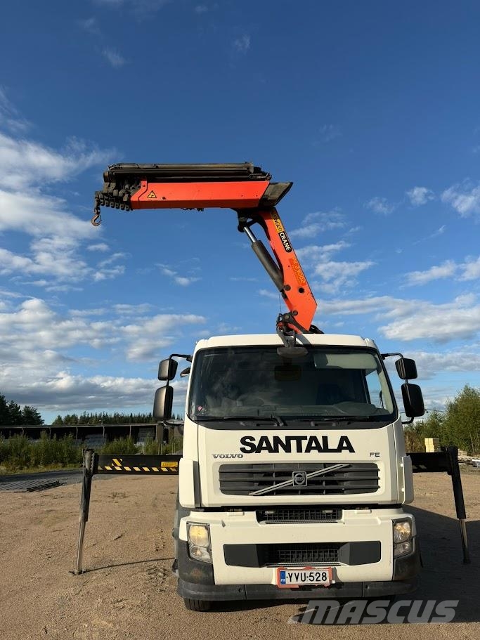 Volvo FE320 6x2 Araç üzeri vinçler
