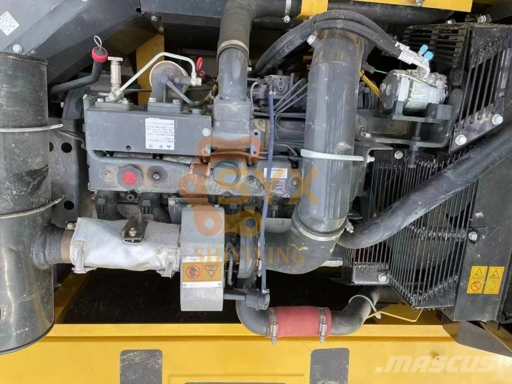 Komatsu PC 210 Kāpurķēžu ekskavatori