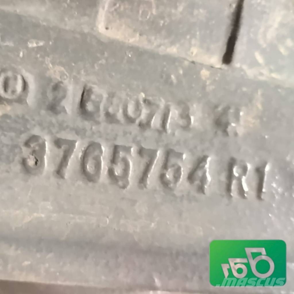 Massey Ferguson 5460 Final drive Steering knuckle Hub Reducer Axle الشاسيه والتعليق