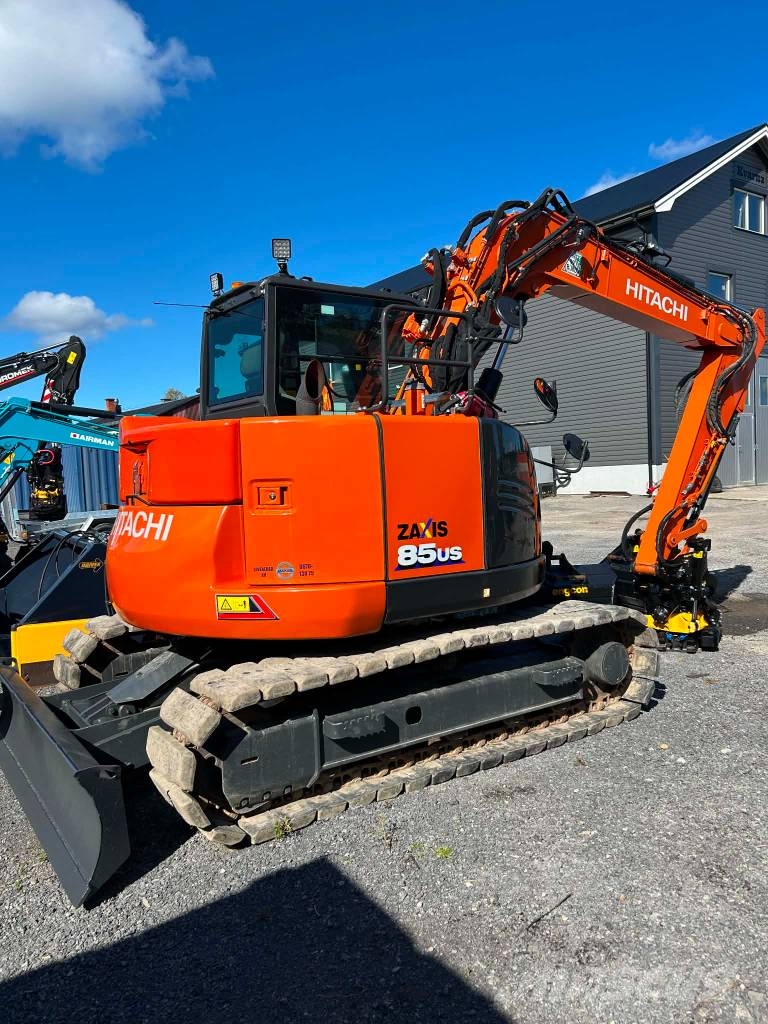 Hitachi ZX 85 US-6 Escavadeiras Midi 7t - 12t