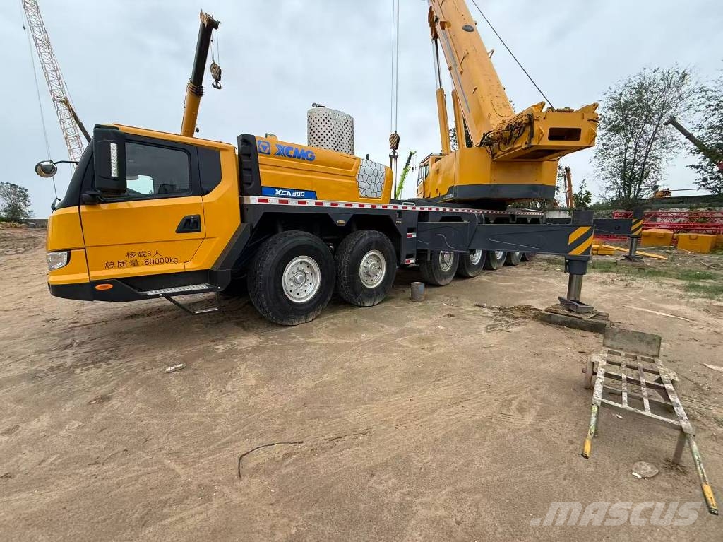 XCMG QAY 300 Maastikutõstukid
