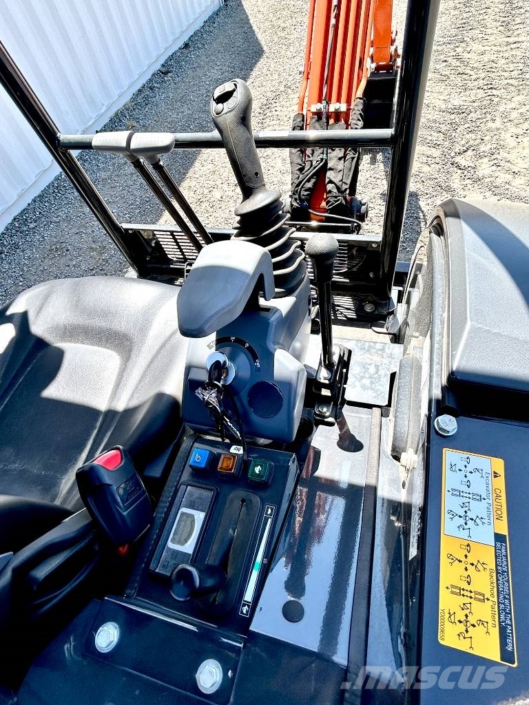 Hitachi ZX26U-5N Mini bageri <7t
