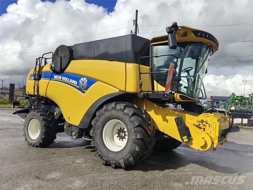 New Holland CX8.80 Kombajni