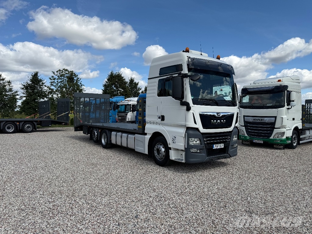 MAN TGX 26.400 Camiones portamaquinaria