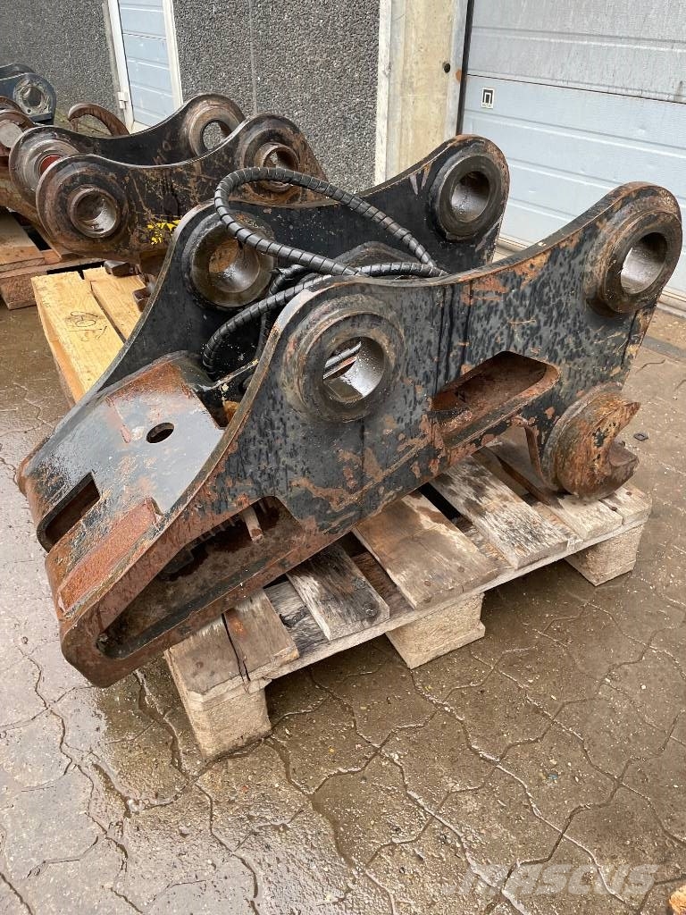 S1 hurtigskift / Schnellwechsler / Quick hitch Redskapsfäste/ adaptrar