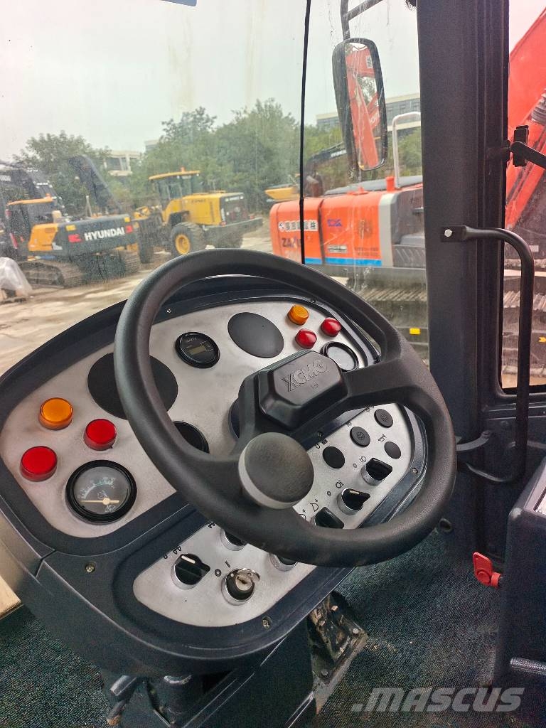 XCMG XS 183 J shanghai largest supplier Single drum rollers
