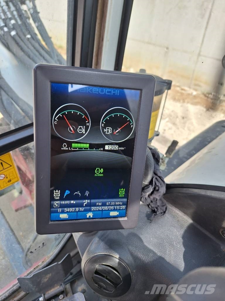 Takeuchi TB 370 中型挖掘机