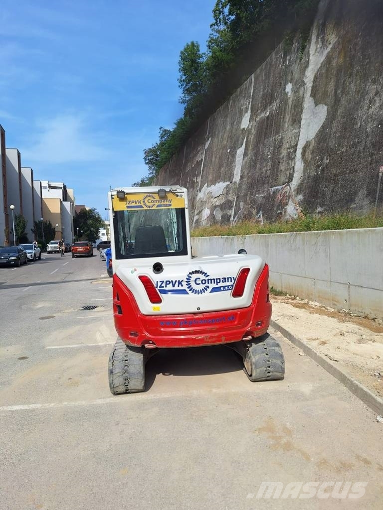 Takeuchi TB 370 中型挖掘机