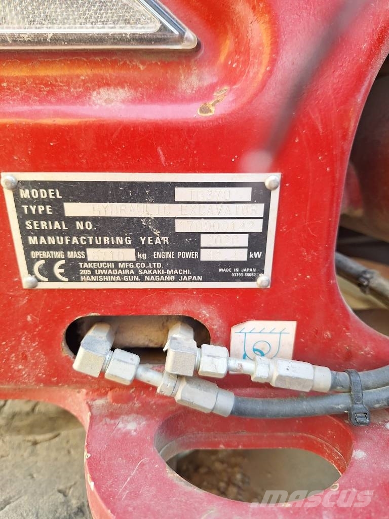 Takeuchi TB 370 中型挖掘机