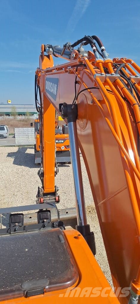 Doosan Kettenbagger DX 210 LC-7 Escavadeiras de esteiras