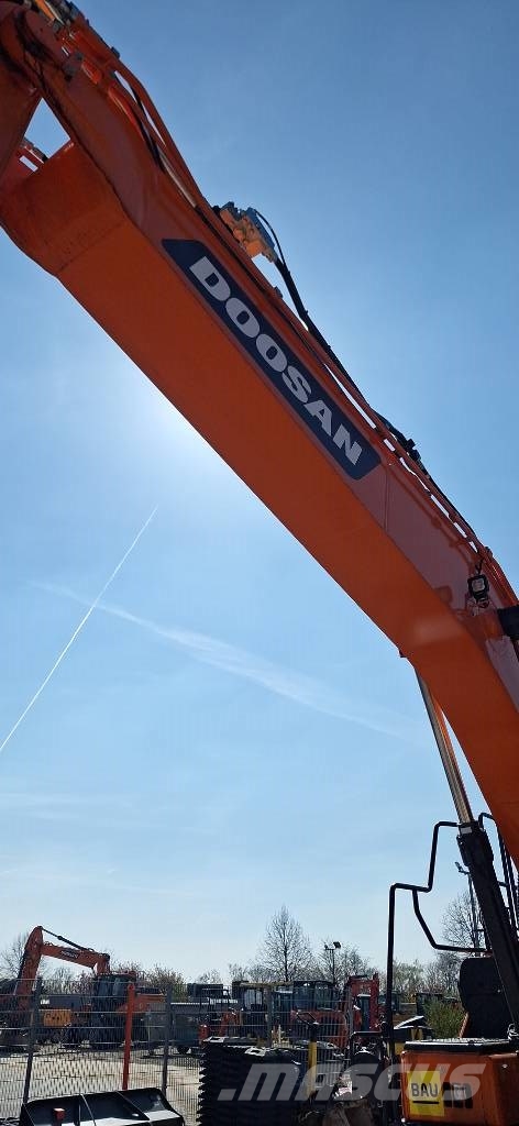 Doosan Kettenbagger DX 210 LC-7 Escavadeiras de esteiras