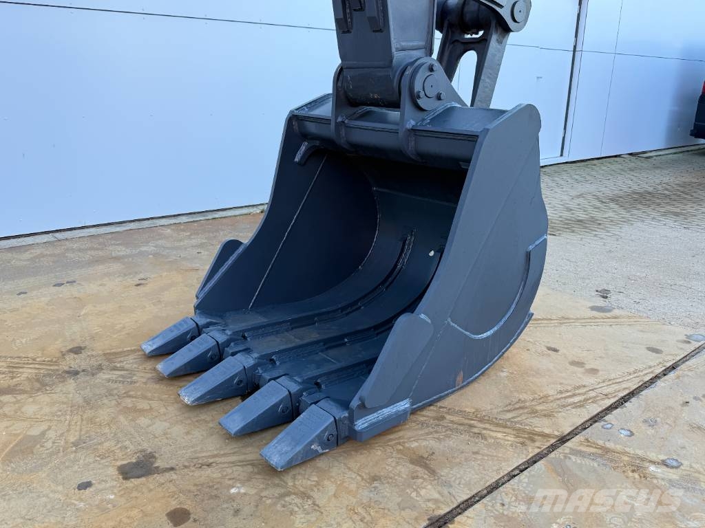 Hyundai R210 Smart X Plus *2026 Model* NEW / UNUSED 履帶式 挖土機/掘鑿機/挖掘機