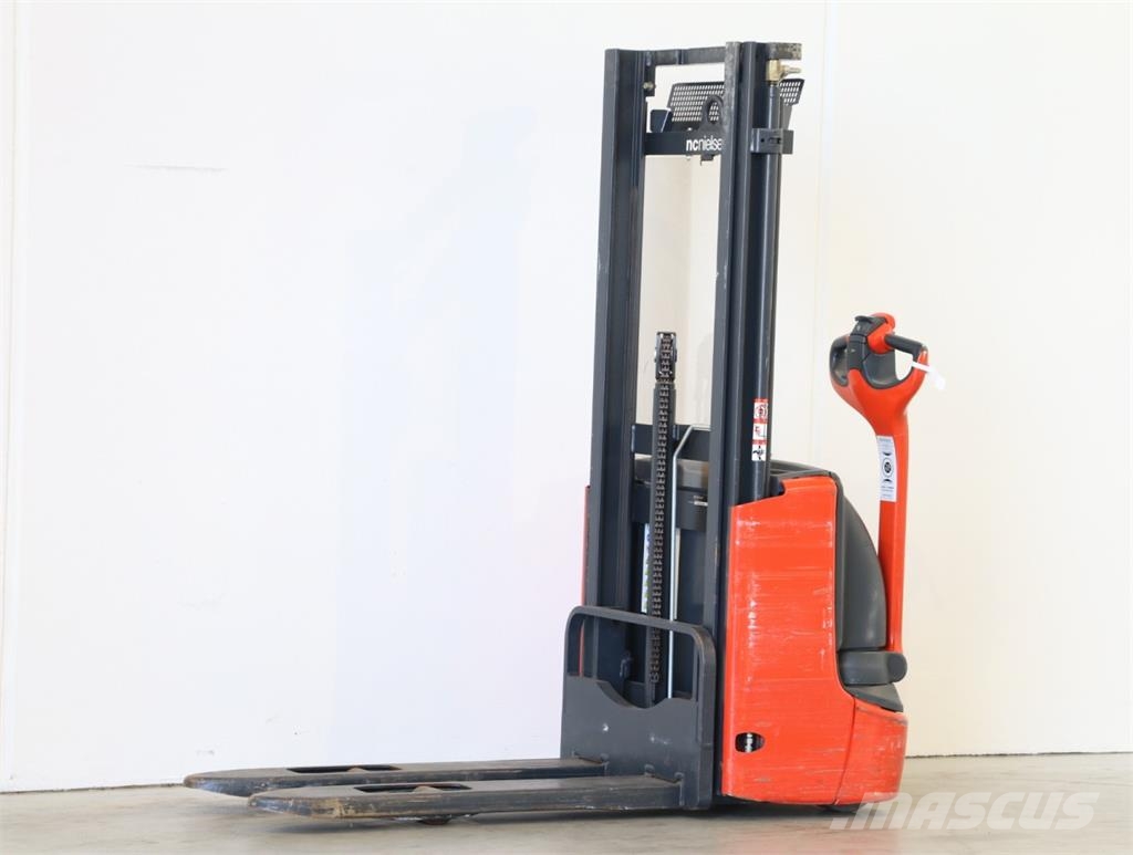 Linde L10/1172-01 Apiladores eléctricos