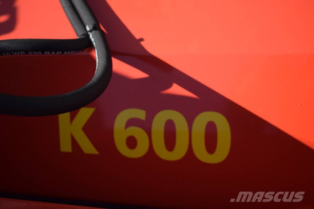 Adler K600 路面清掃機