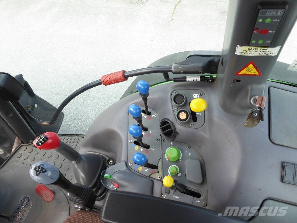 Deutz-Fahr AGROTRON 150 Traktorok