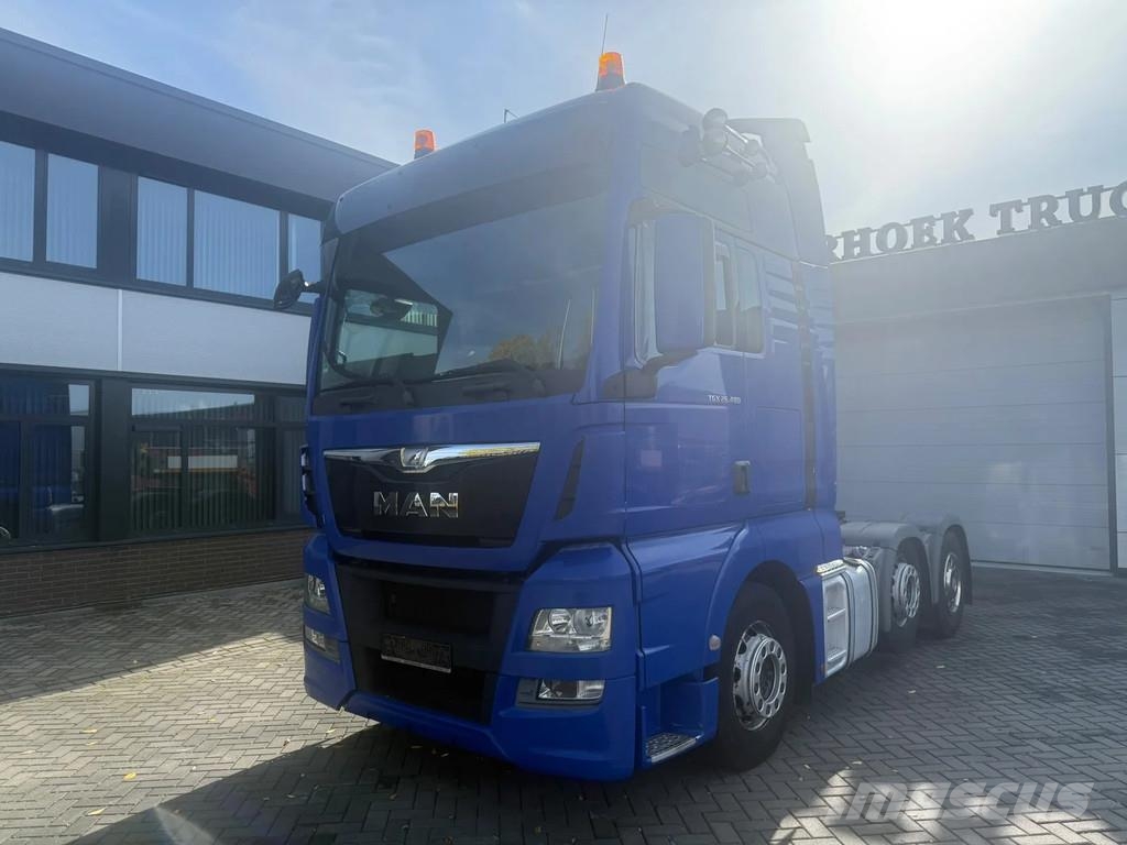 MAN TGX | Lifting axle | Steering axles | Retarder | E Tractor Units