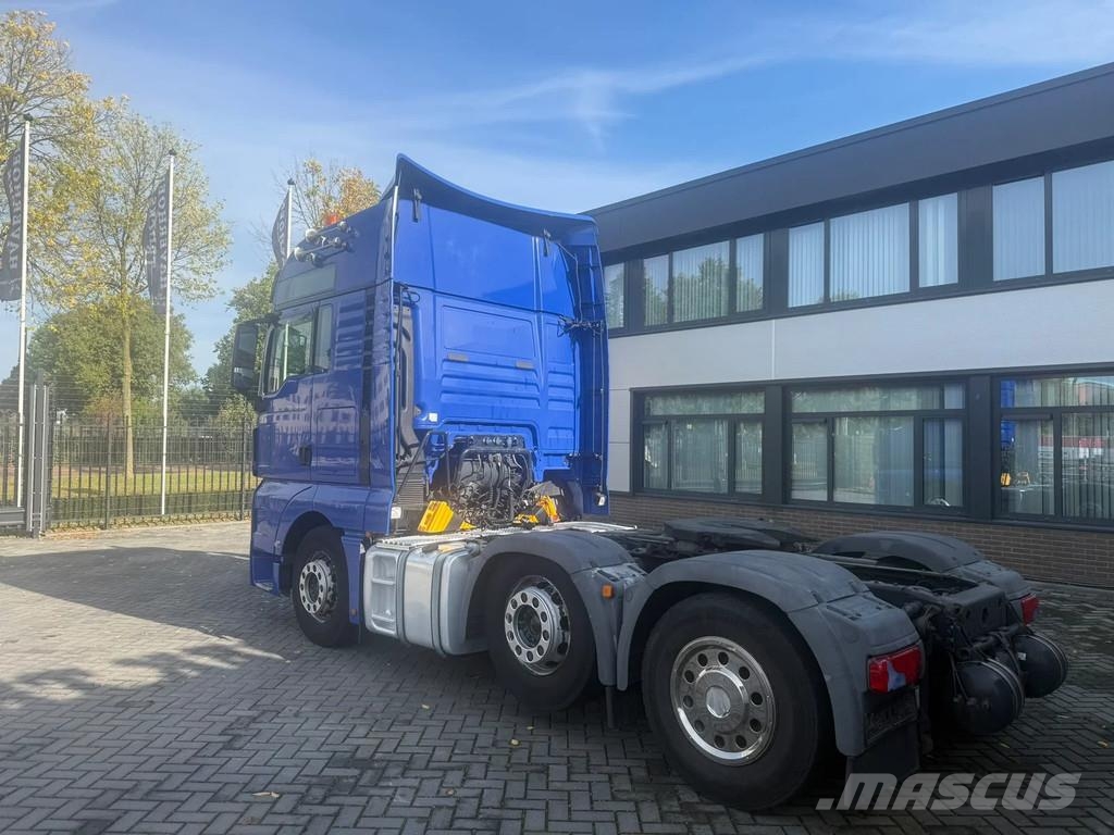 MAN TGX | Lifting axle | Steering axles | Retarder | E Tractor Units