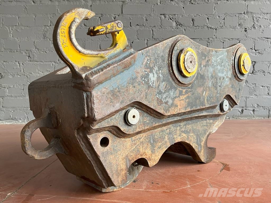 Komatsu PW160-11 Conectores rápidos