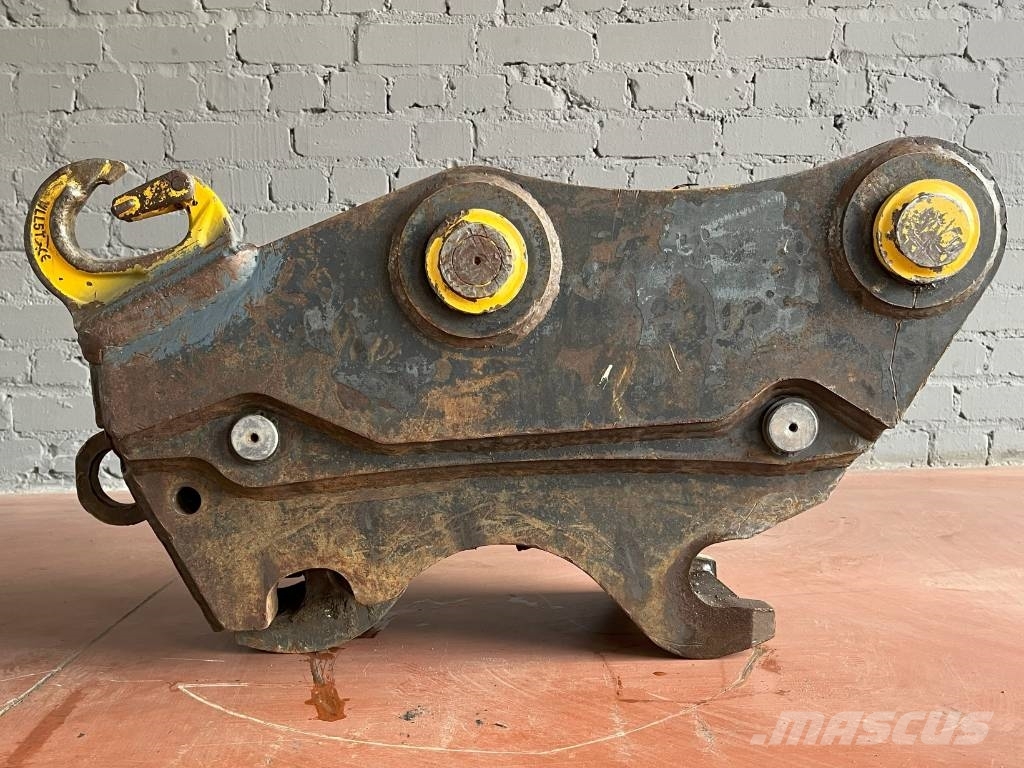 Komatsu PW160-11 Conectores rápidos