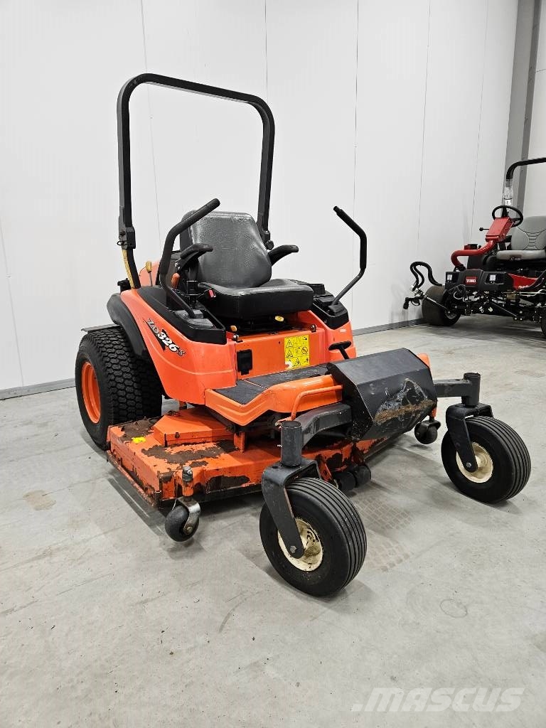 Kubota ZD 326 Vrtni traktor kosilnice