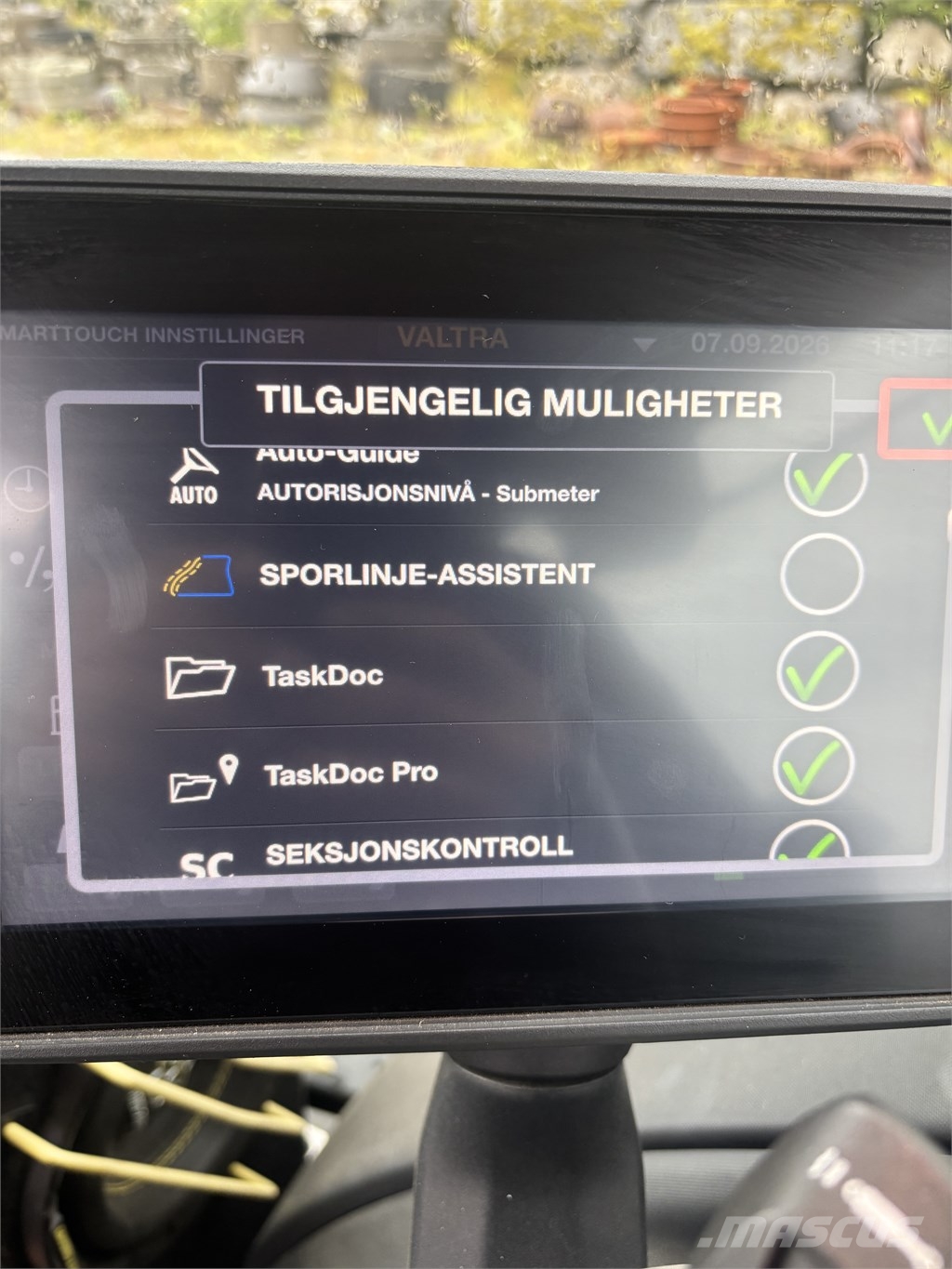 Valtra T 214 D Full GPS الجرارات