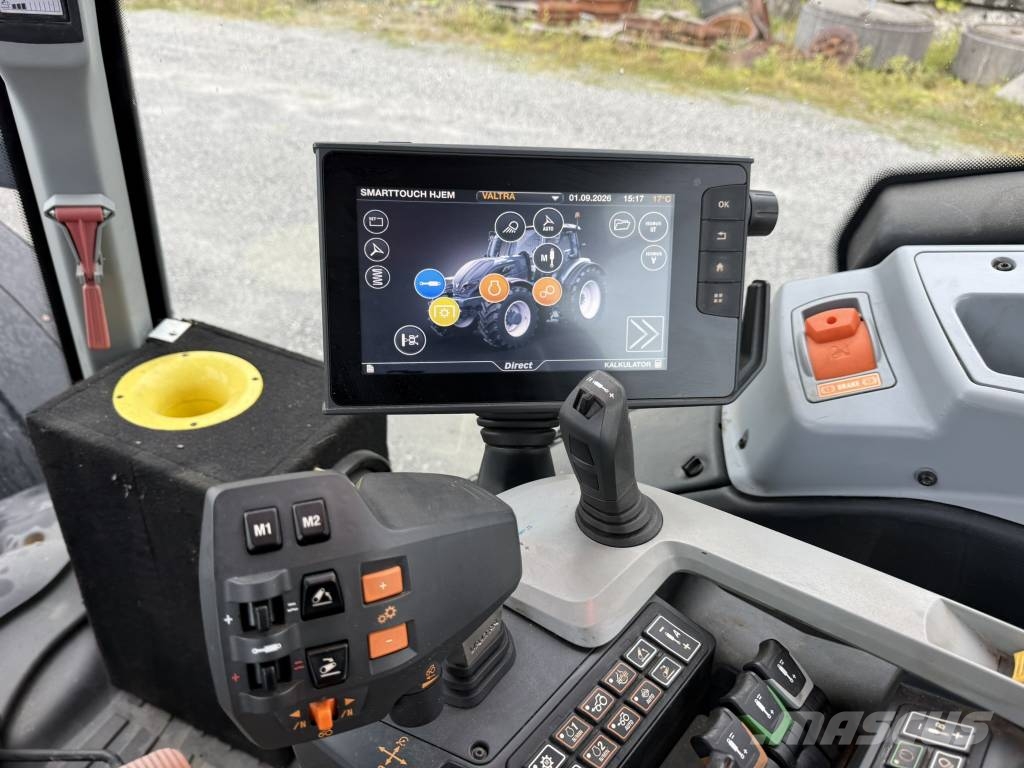 Valtra T 214 D Full GPS الجرارات