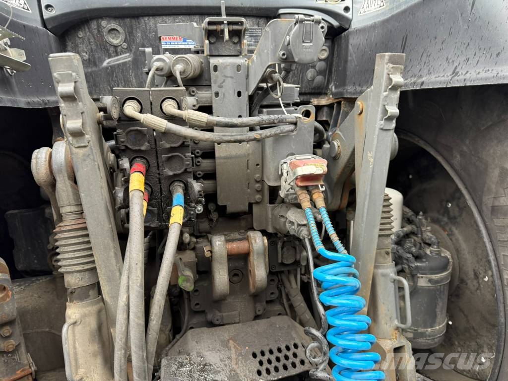 Valtra T 214 D Full GPS الجرارات
