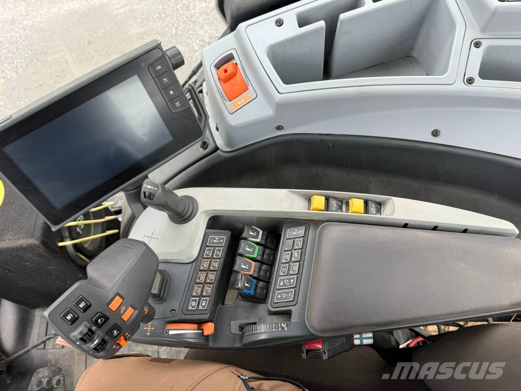 Valtra T 214 D Full GPS الجرارات