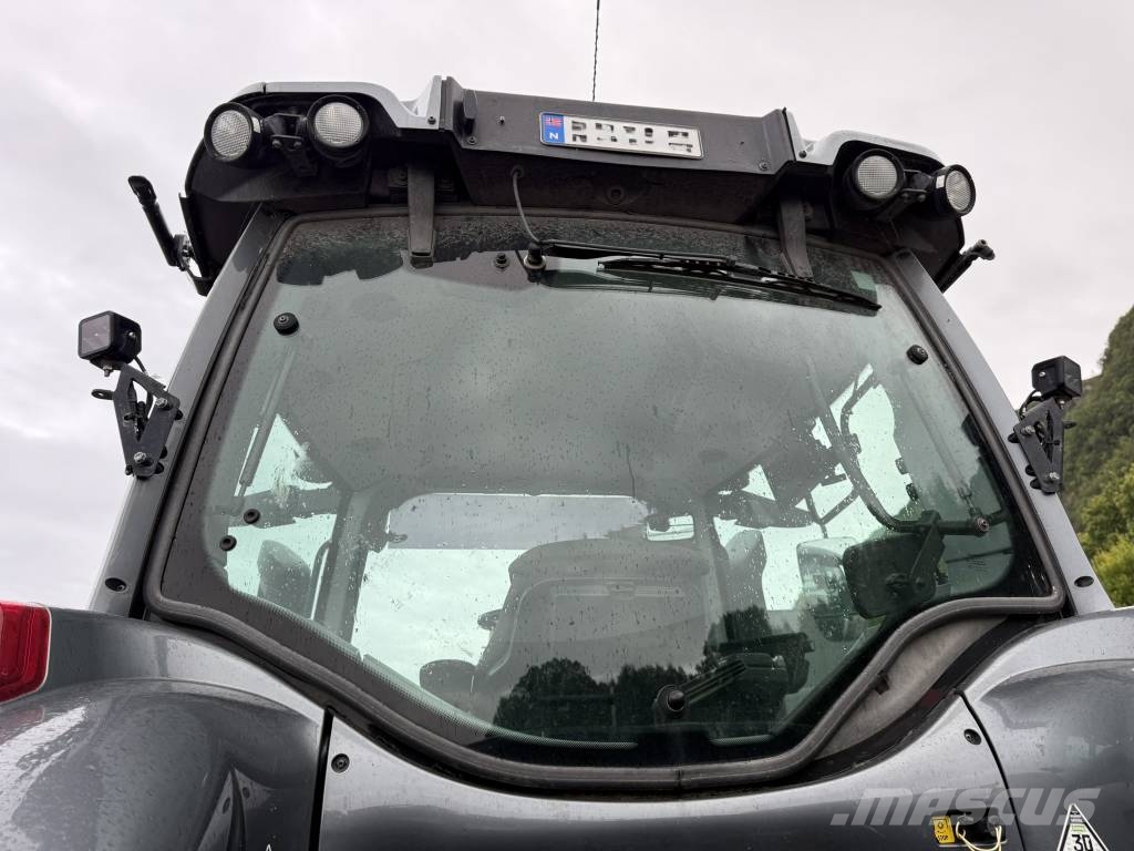Valtra T 214 D Full GPS الجرارات