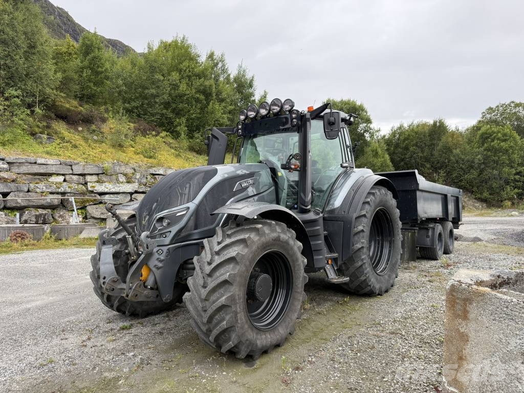 Valtra T 214 D Full GPS الجرارات