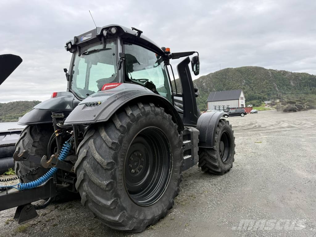Valtra T 214 D Full GPS الجرارات