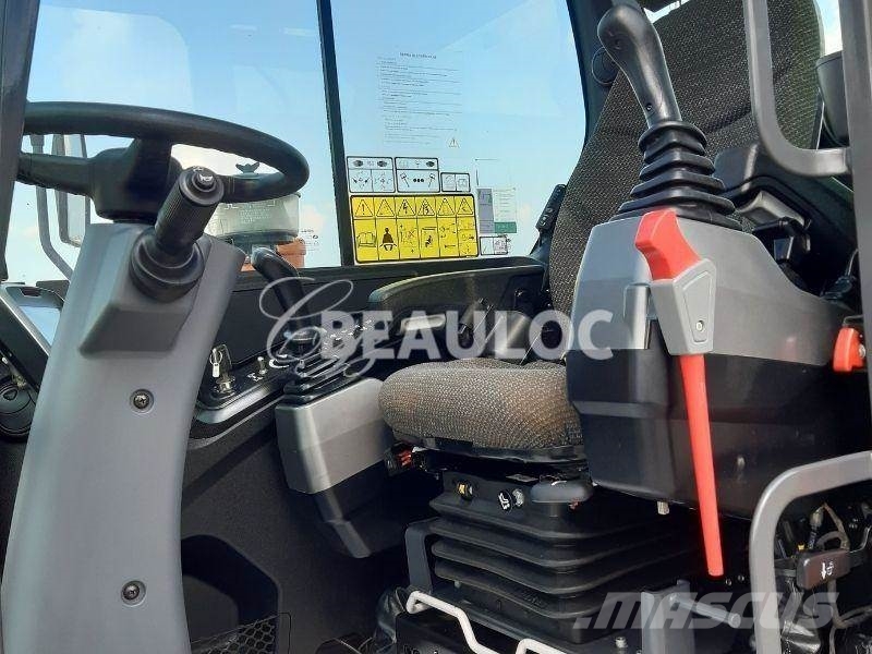 Doosan DX 57 W Gravemaskiner på hjul