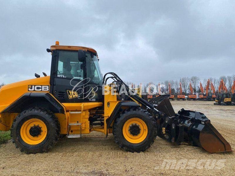 JCB 411 Kolesni nakladalci